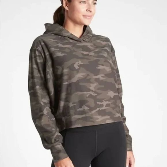Athleta Tops - Athleta Farallon Camo Pullover Cropped Hoodie Size: M